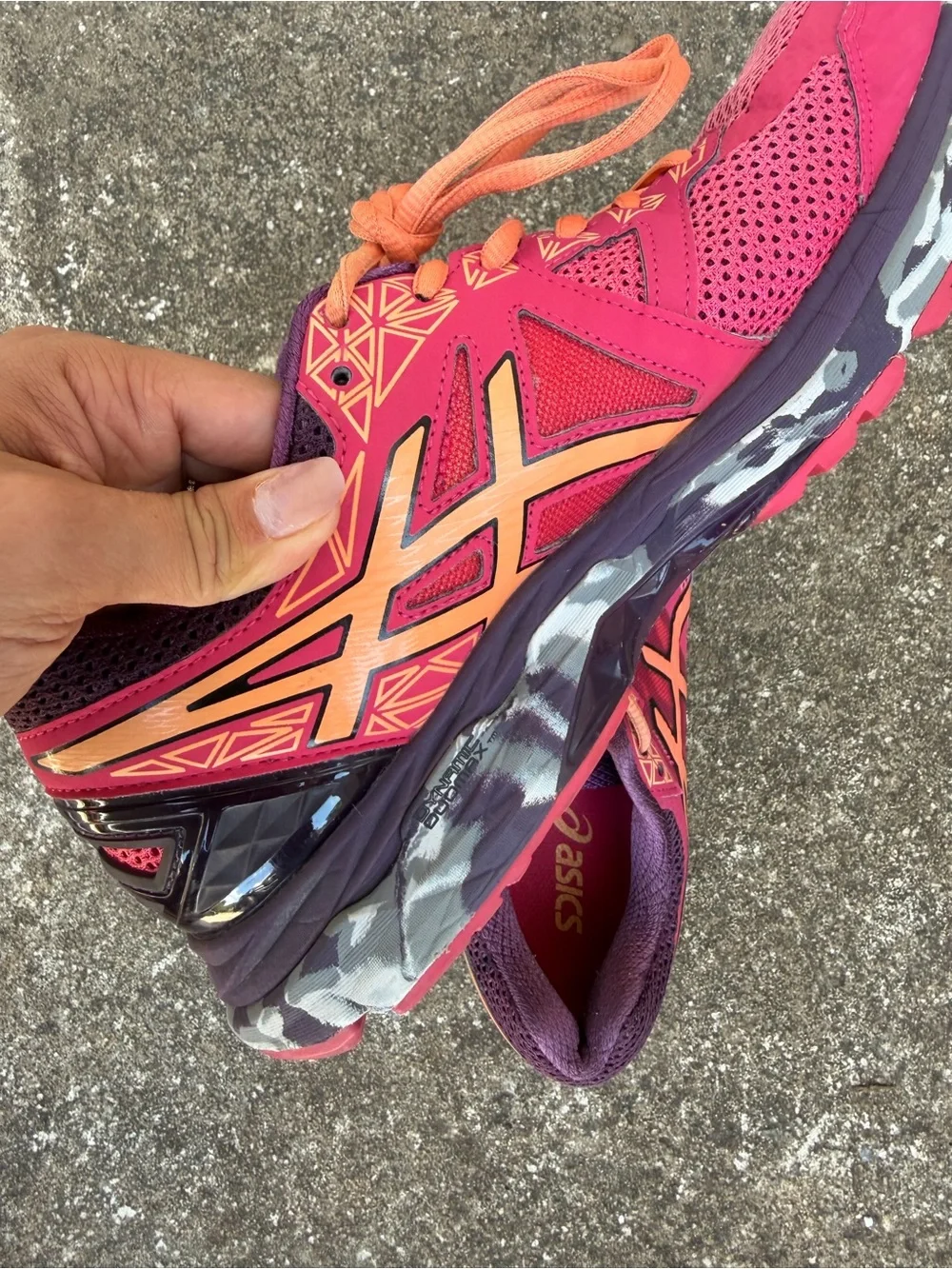 ASICS GT-2000 4 Women’s Running Shoes – Size 9